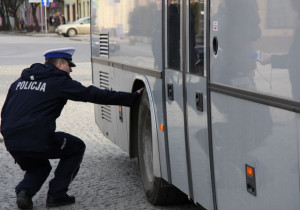 3568_policja_drogowka_kontrola_autokar_autobus