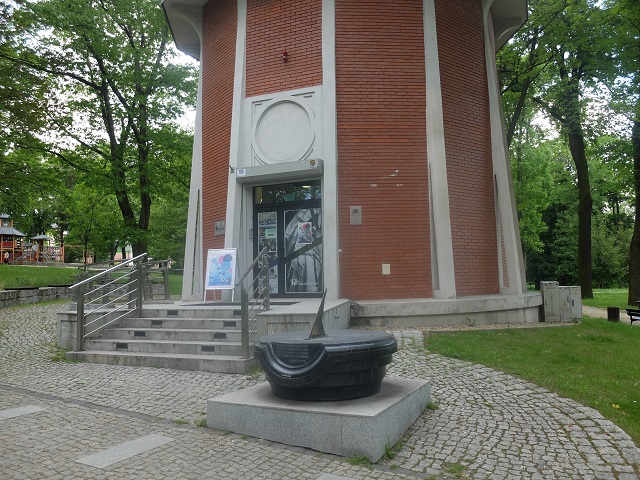 kr - stare planetarium od frontu