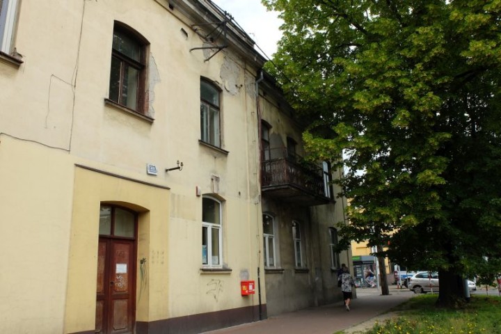 dom Piłsudski front 5