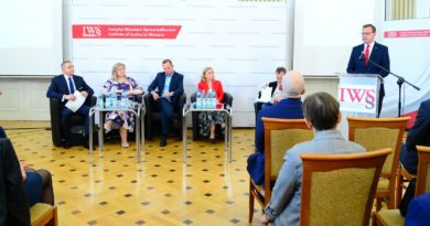 Sprawiedliwość w walce z przemocą – konferencja z udziałem wiceministra Marcina Romanowskiego